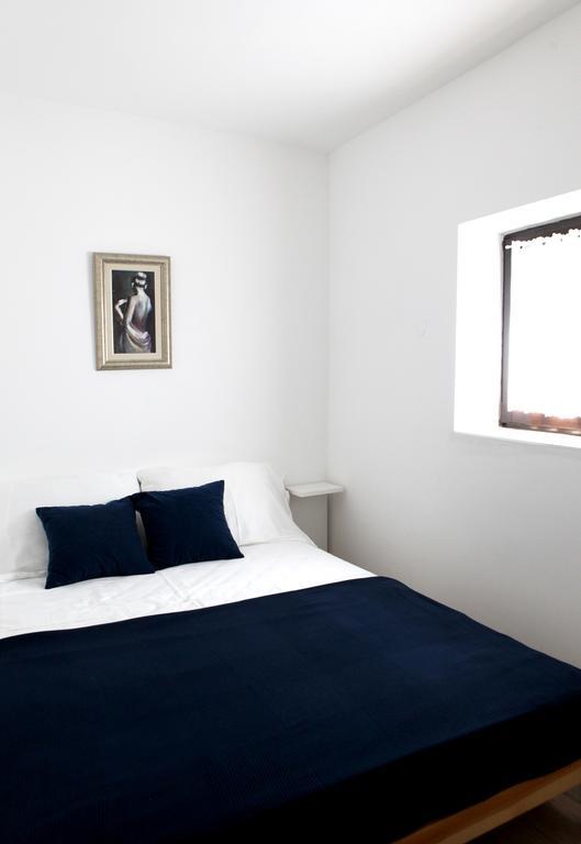 Apartments Marina-Mare Πόρετς Εξωτερικό φωτογραφία
